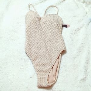 🌟NWT Victoria's Secret Crochet Texture Pattern Criss Cross Swim